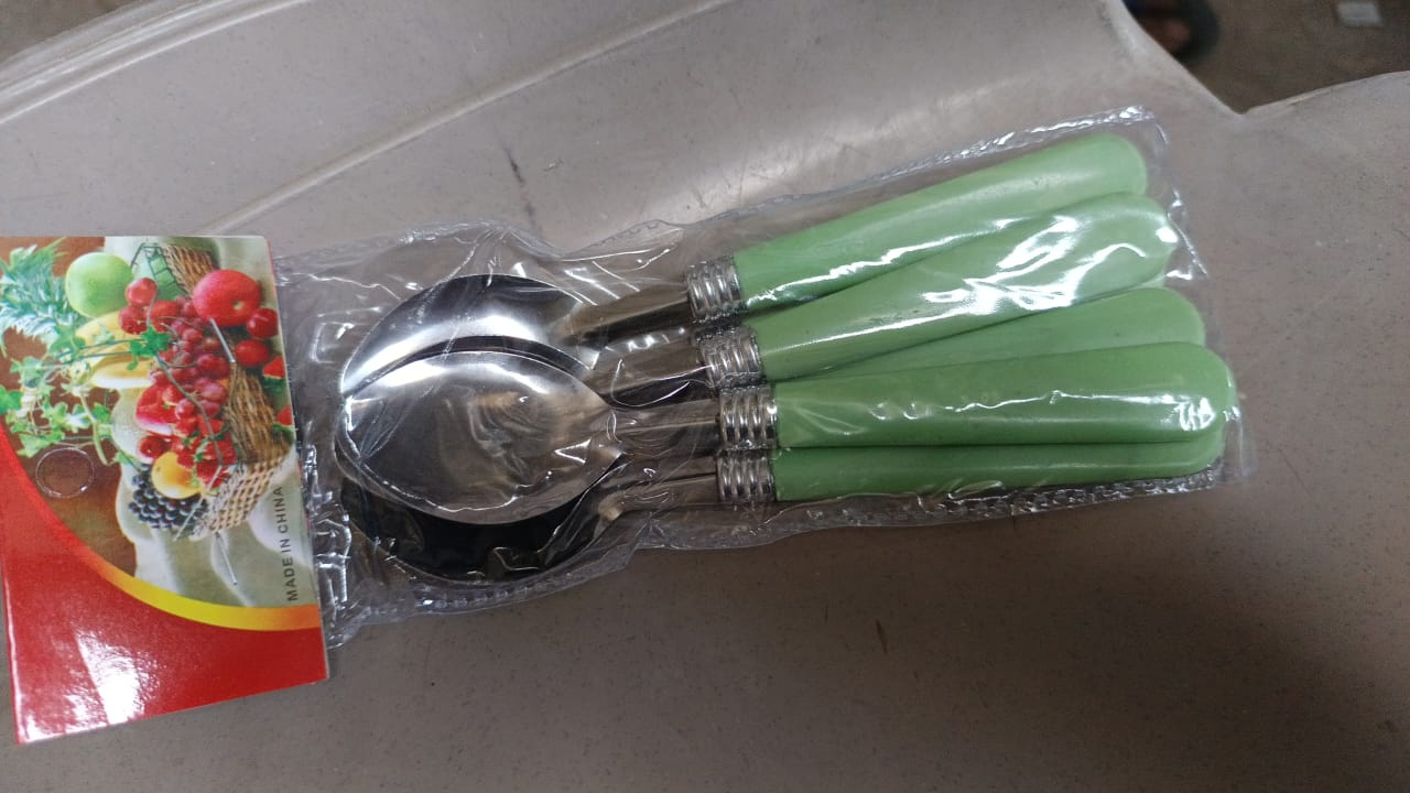 Comfortable grip dining spoons with stainless steel finish, set of 6. Comfortable grip dining spoons with stainless steel finish, set of 6.